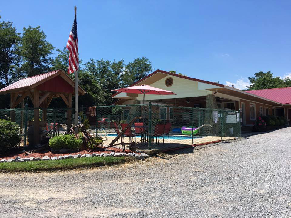 Bay Springs Country Inn & Marina photo 5