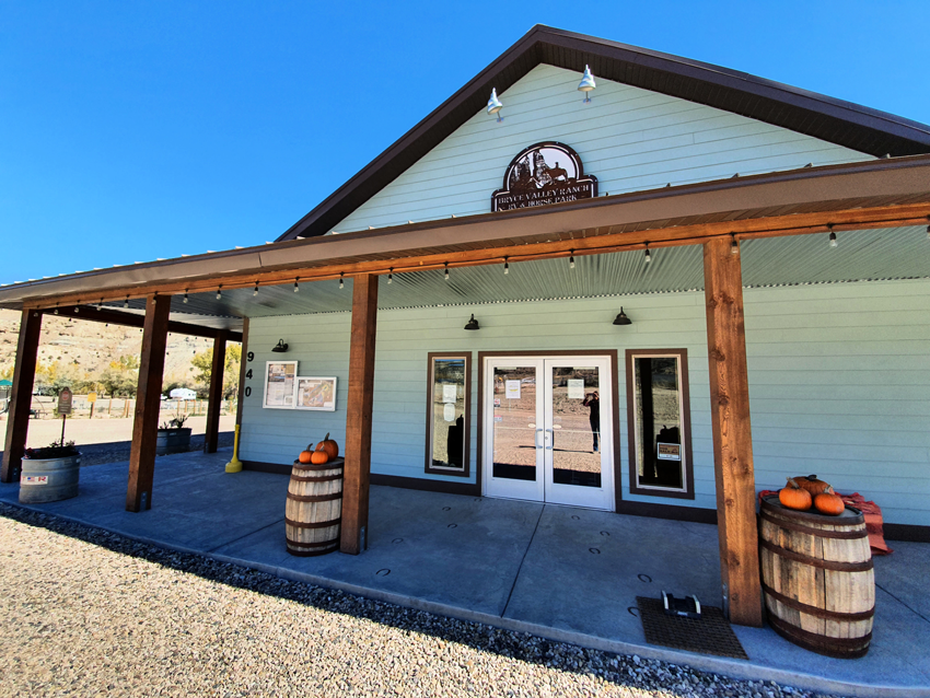 Bryce Valley Ranch RV and Horse Park photo 4