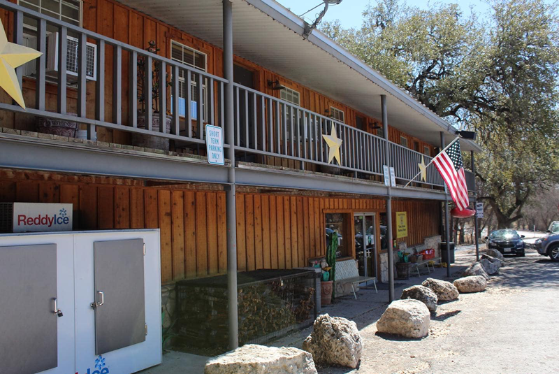 Andy's on River Road photo 4