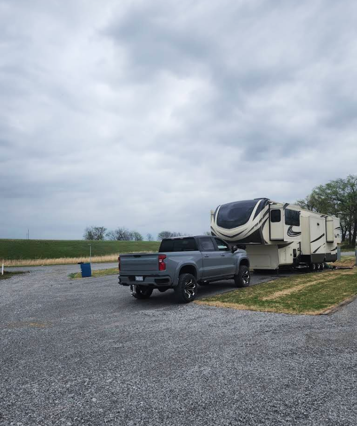 Pop's RV Park and Storage photo 4