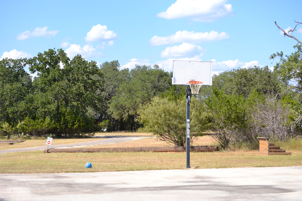 Antler Oaks Lodge and RV Resort photo 6