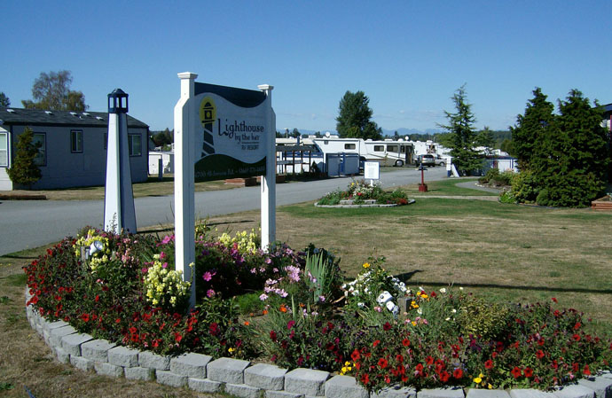 Lighthouse By The Bay RV Resort